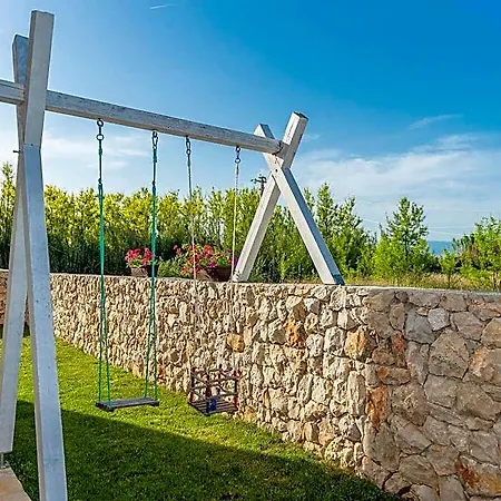 Kirsten With Heated Pool, Jacuzzi And Sauna - By Ta Leut Agency 4* Privlaka (Zadar)